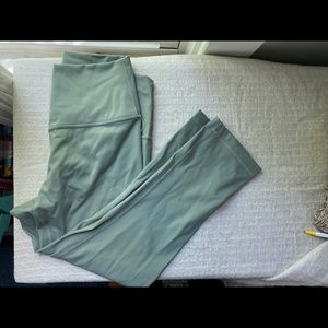 NWOT Lululemon Tights